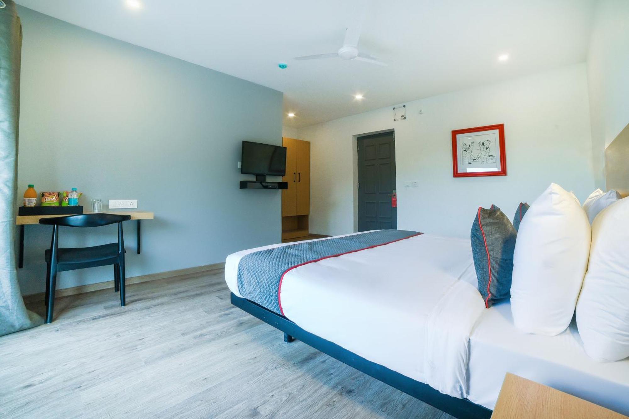 โอโย ทาวน์เฮาส์ 211 ลากูน่า อีซีอาร์ Hotel เชนไน ภายนอก รูปภาพ
