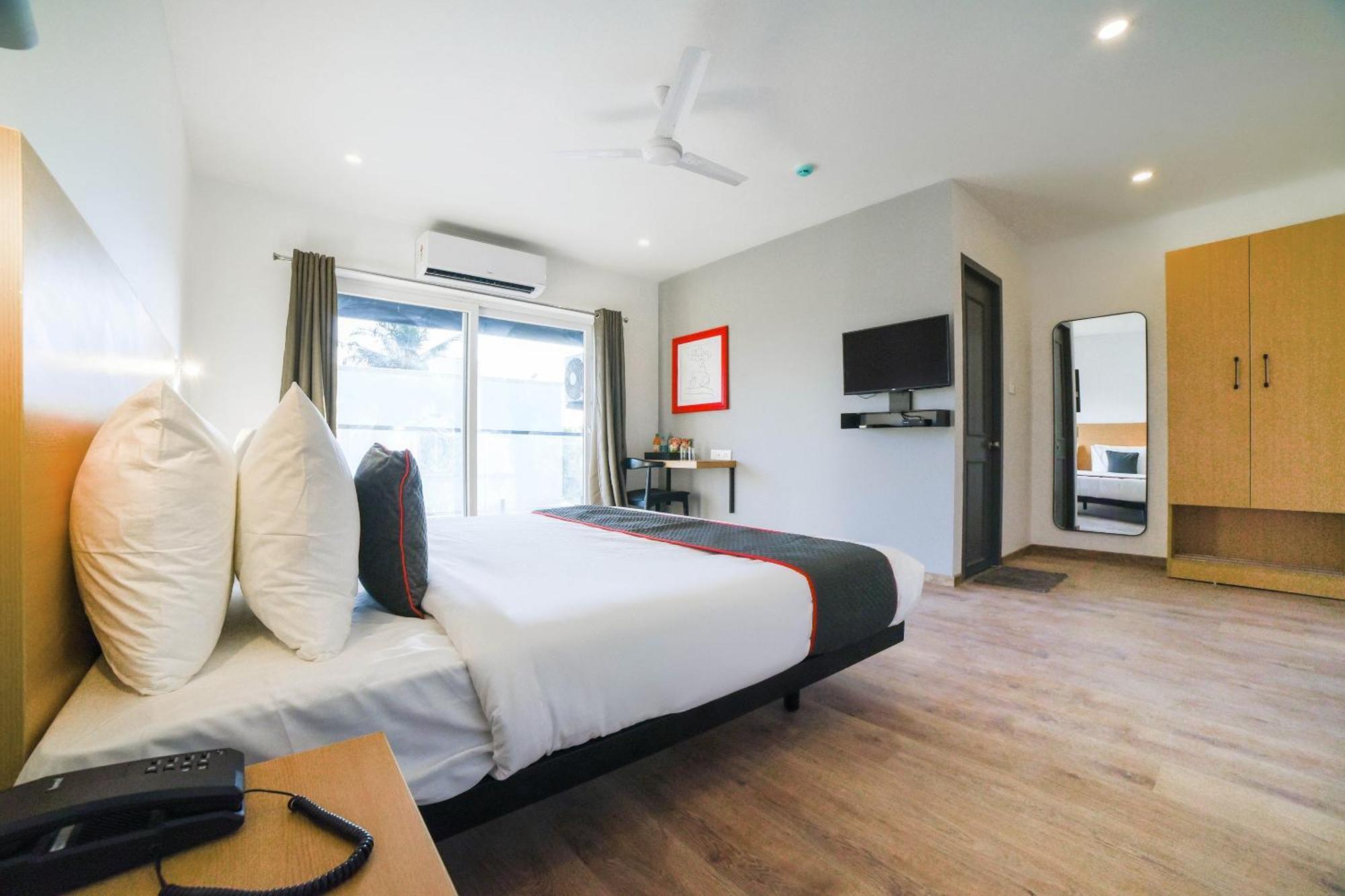 โอโย ทาวน์เฮาส์ 211 ลากูน่า อีซีอาร์ Hotel เชนไน ภายนอก รูปภาพ