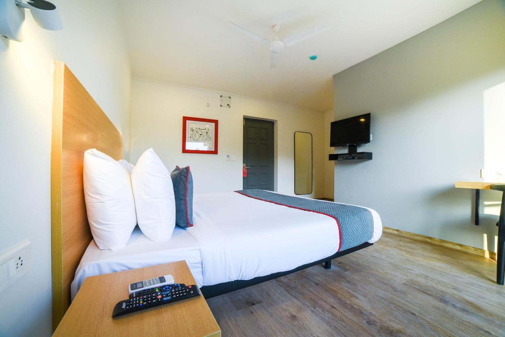 โอโย ทาวน์เฮาส์ 211 ลากูน่า อีซีอาร์ Hotel เชนไน ภายนอก รูปภาพ